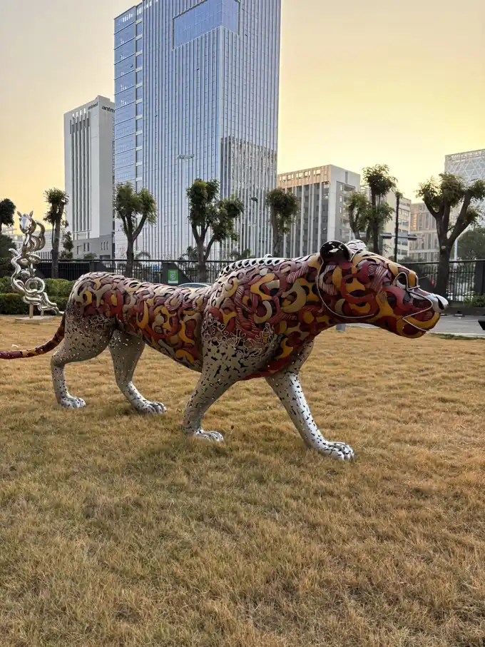 Leopard Metal Sculpture