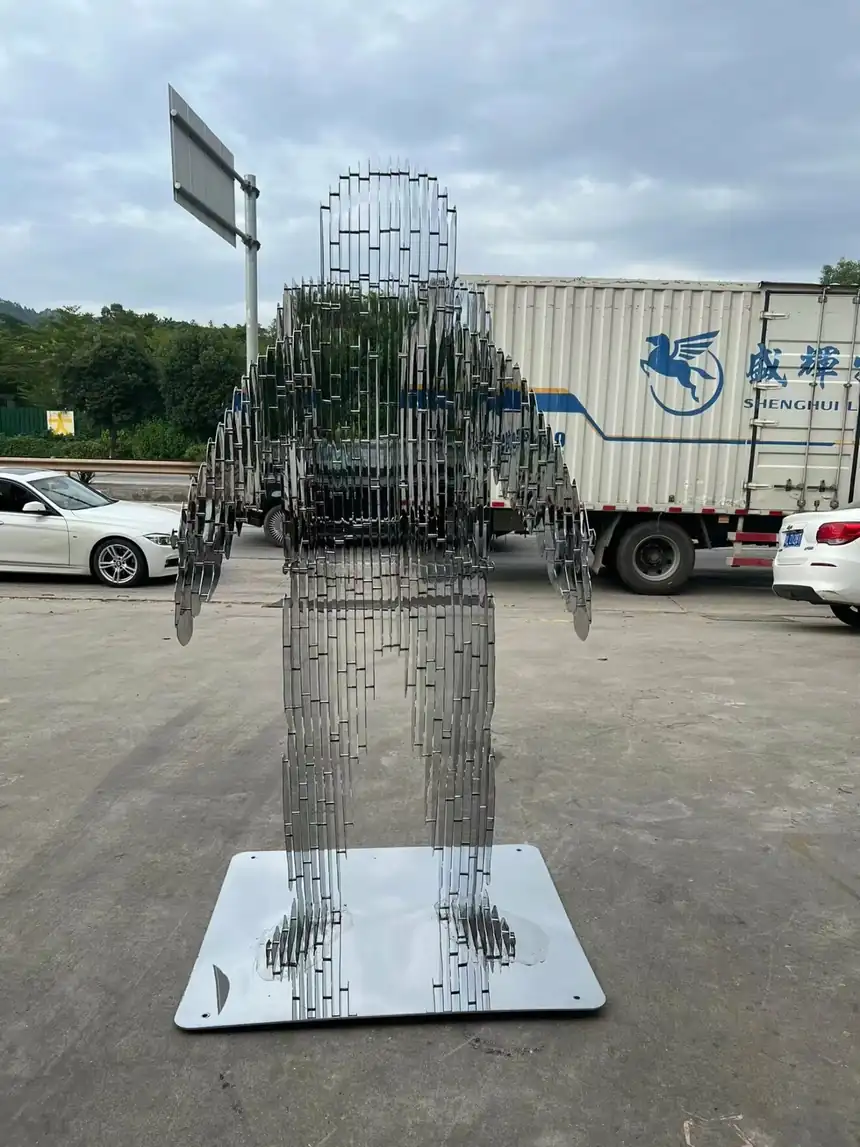 Stainless Steel Astronaut Sculpture (8)