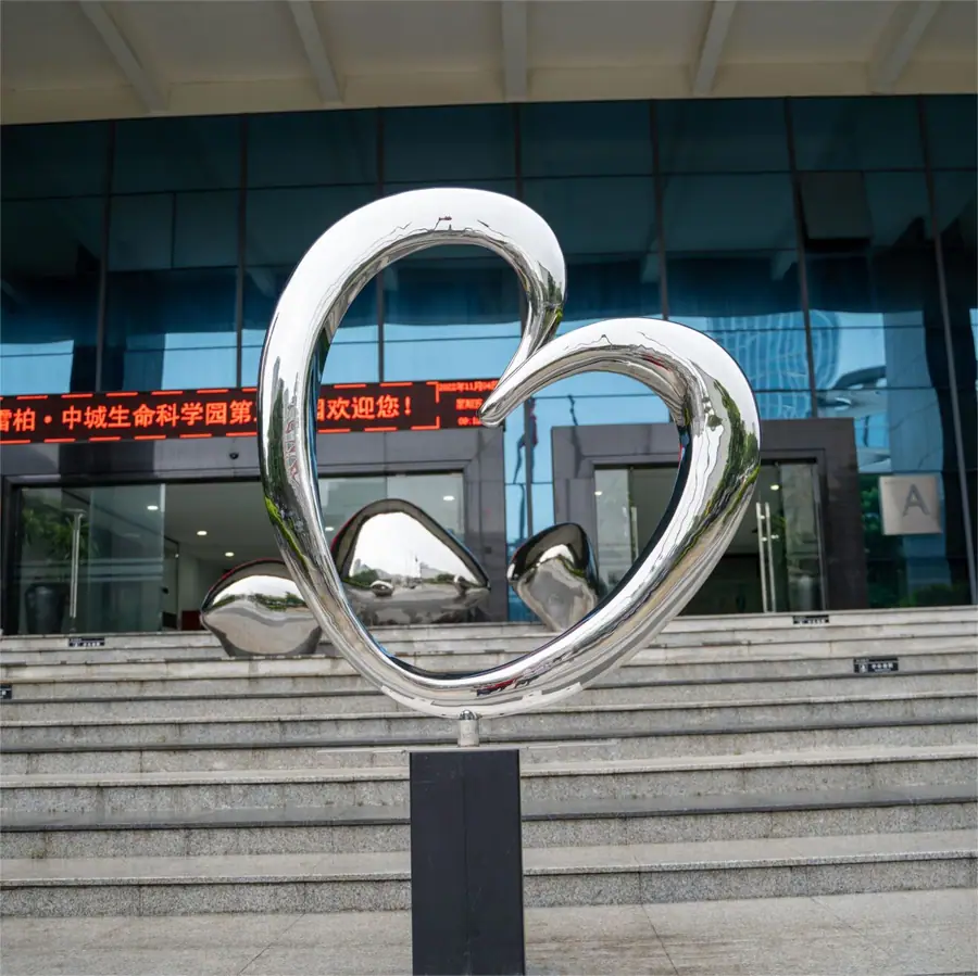 Love Sculpture