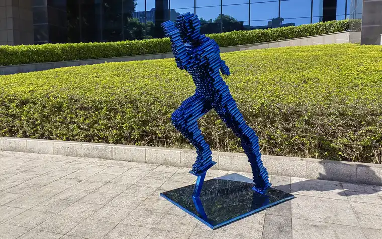 Technical Innovation in Stainless Steel Sculpture: Tracking the latest technologies, processes and innovations in the field