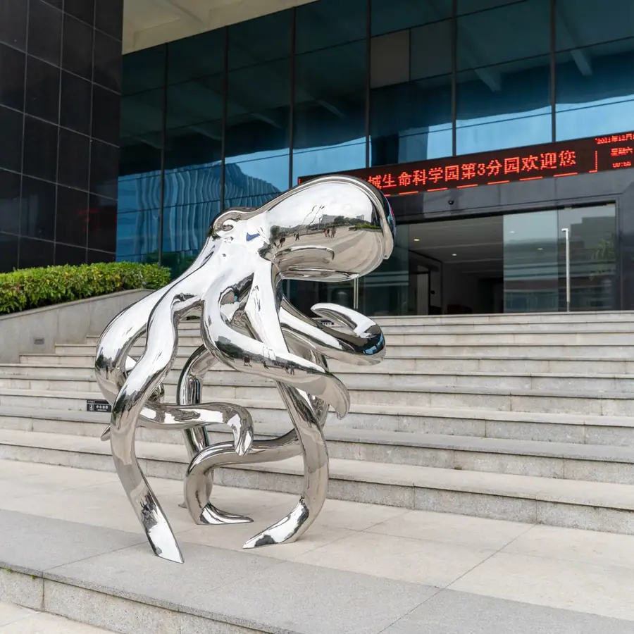 Stainless steel sculpture design