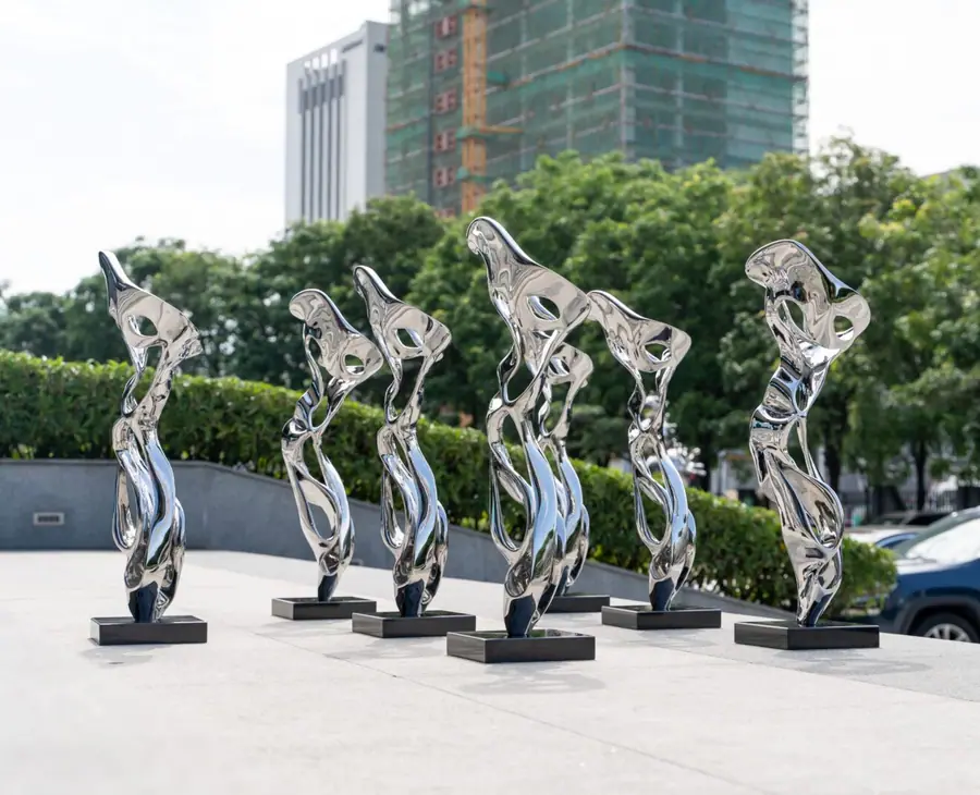 abstract sculpture ornaments