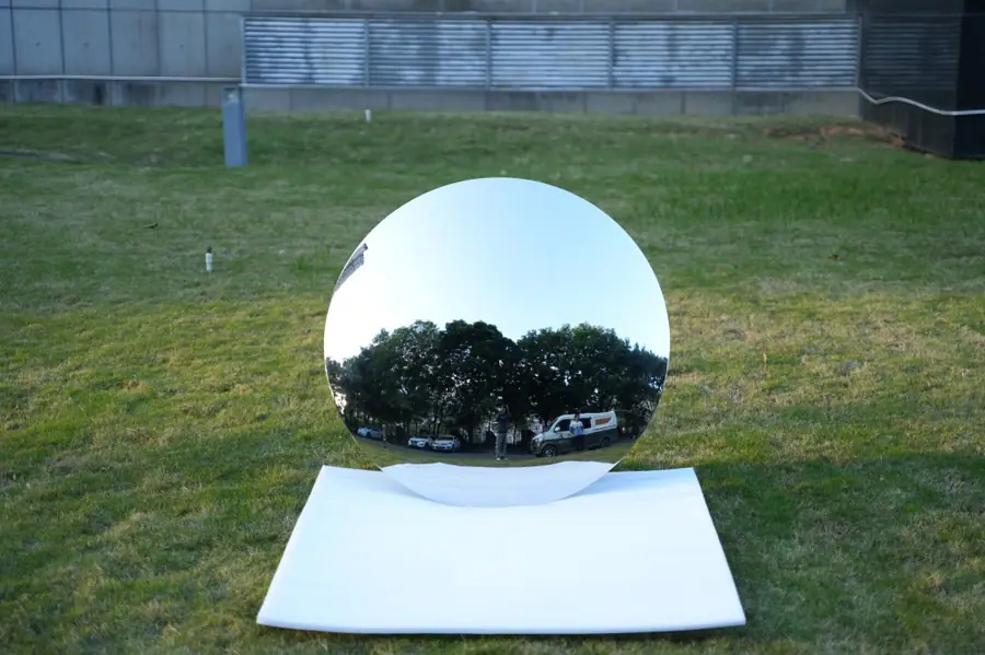Mirror concave mirror