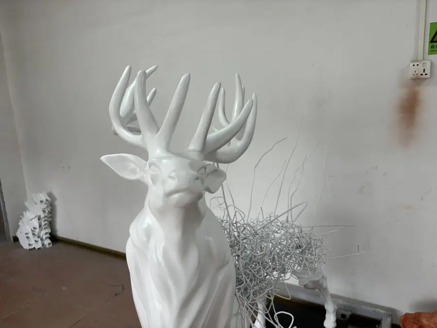 elk sculpture