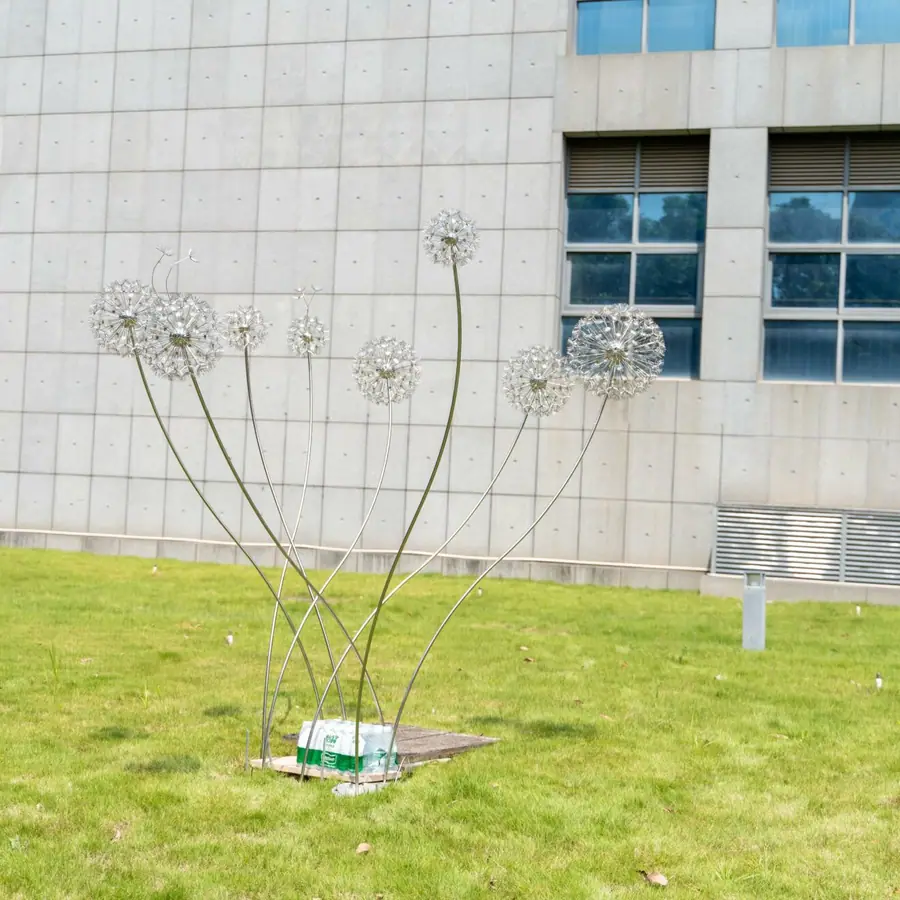 Dandelion Sculpture