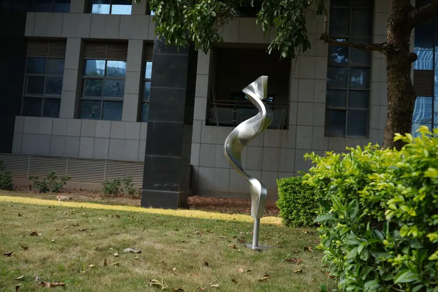 Ode to Stainless Steel Sculptures