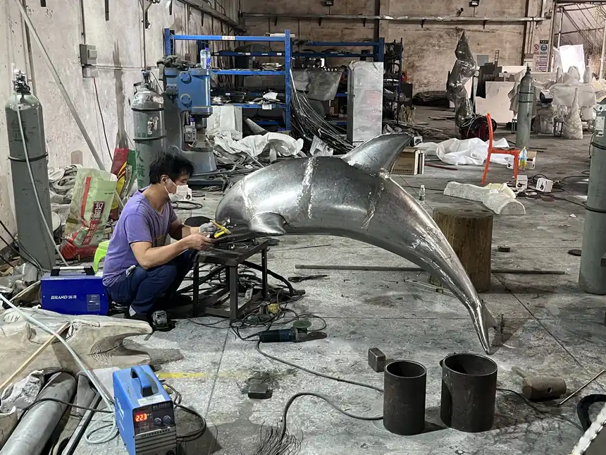 Manufacturing Process of Stainless Steel Sculptures