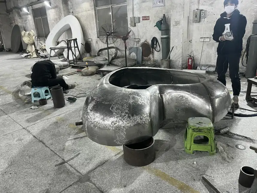 Heart-shaped sculpture