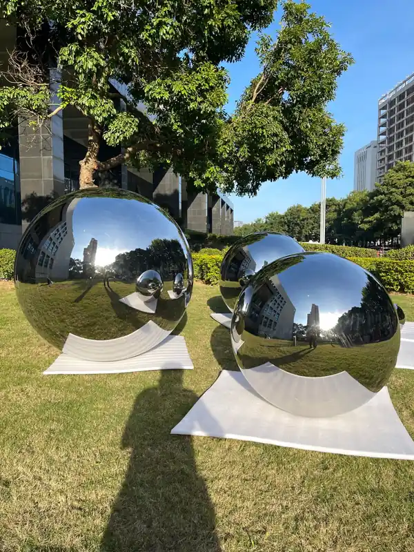 1.5m mirror sphere
