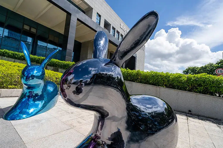 Stainless steel animal sculpture