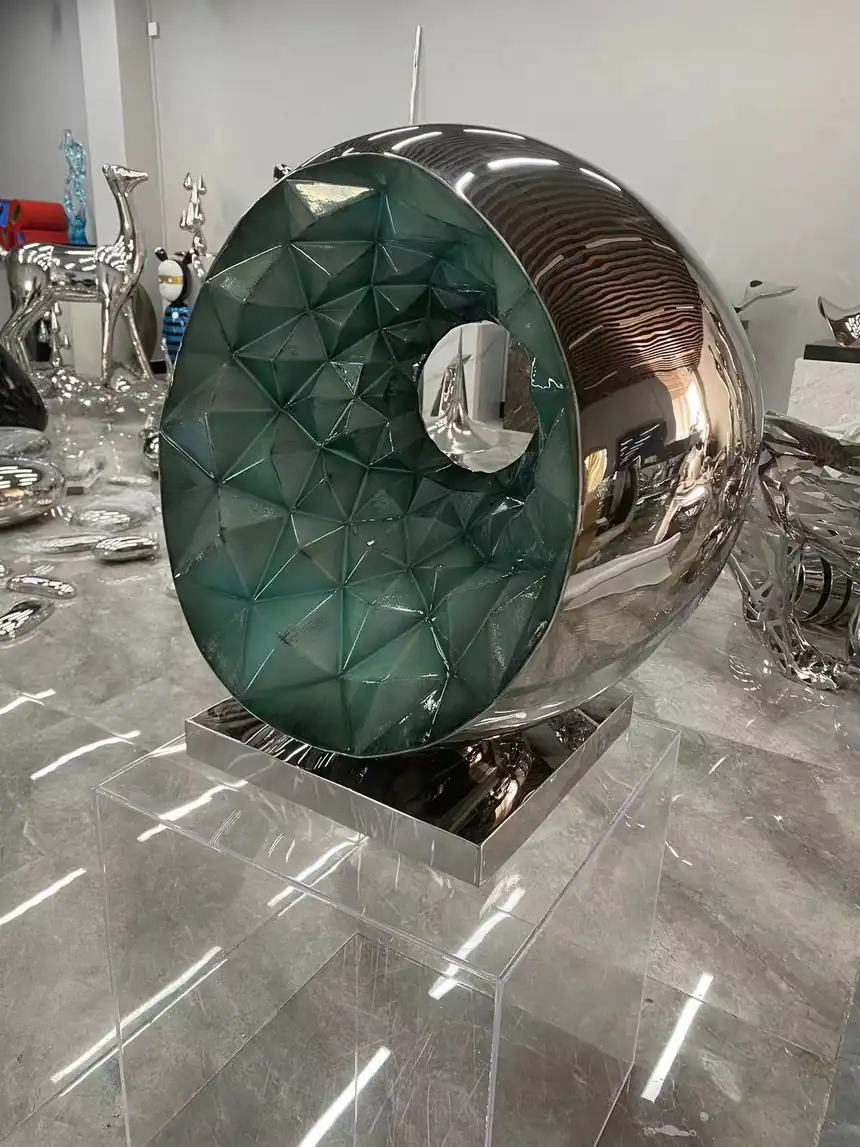 Creative stainless steel art ornaments