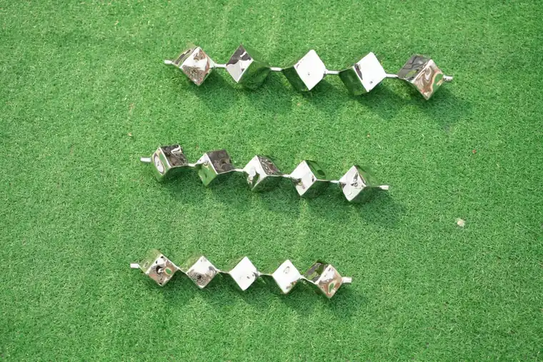Stainless steel carving art. Create exquisite stainless steel to suit your unique taste. High-end customization, quality and service coexist.