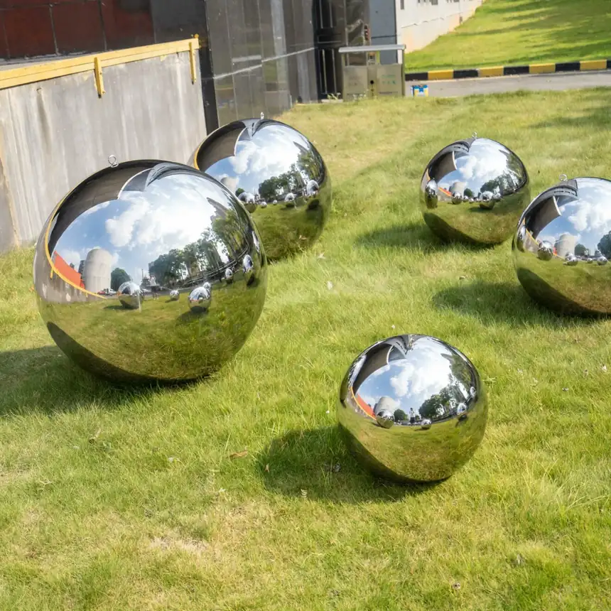 High-gloss stainless steel ball carving