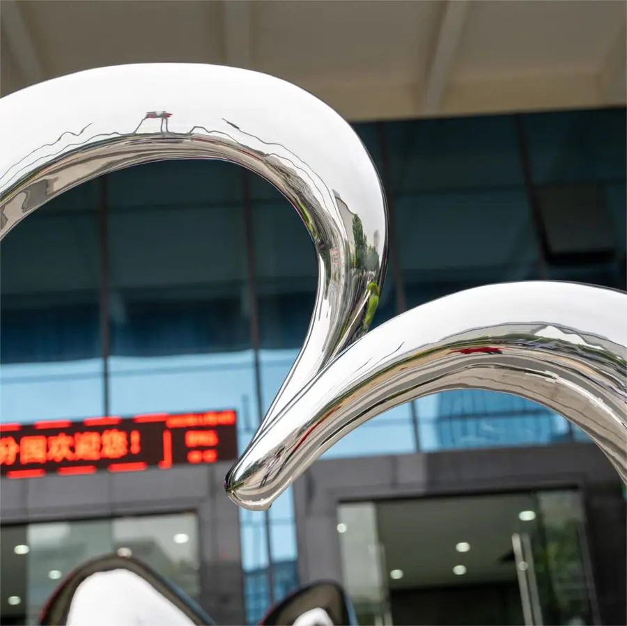 Love Sculpture