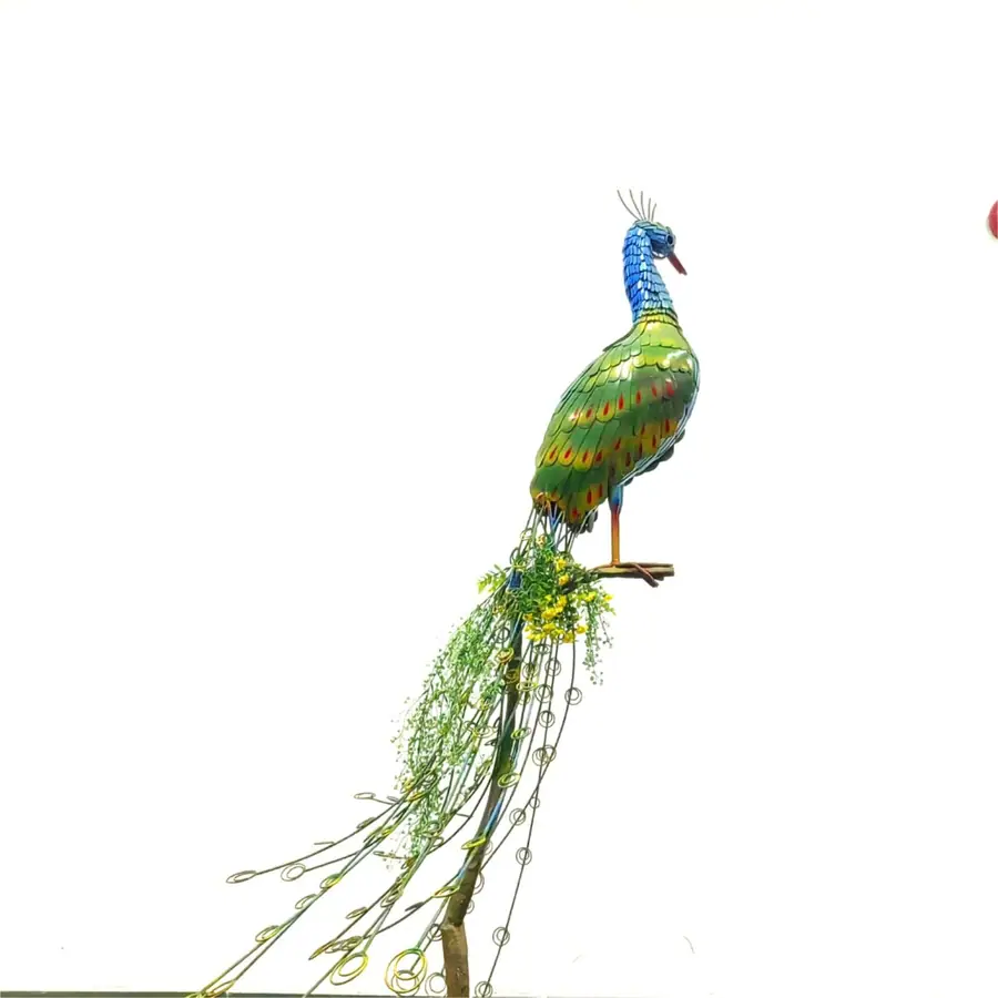 Peacock sculpture