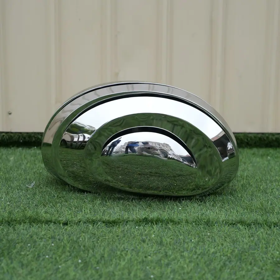 Stainless steel flake stone sculpture. Explore unlimited creative possibilities, we are a professional stainless steel sculpture customization factory.