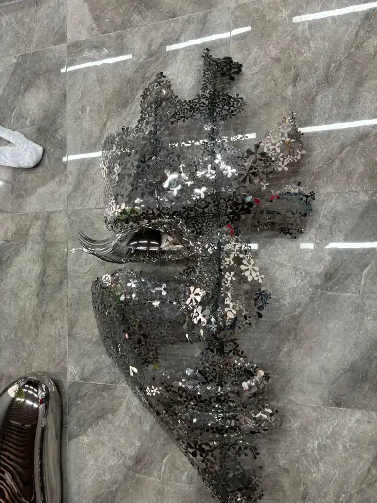 Abstract Sculpture Artwork