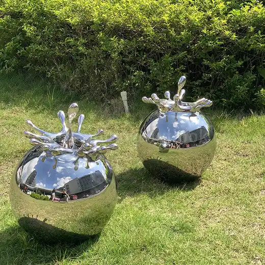Stainless steel art installations: the artistic accent of modern space