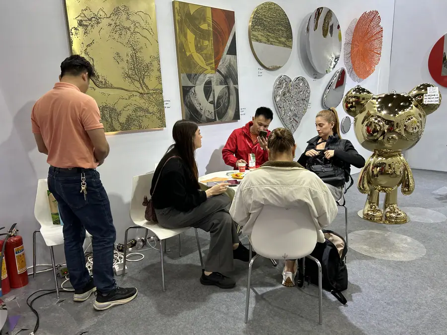 Guangzhou International Furniture Fair makes stunning appearance: stainless steel sculpture products lead the trend
