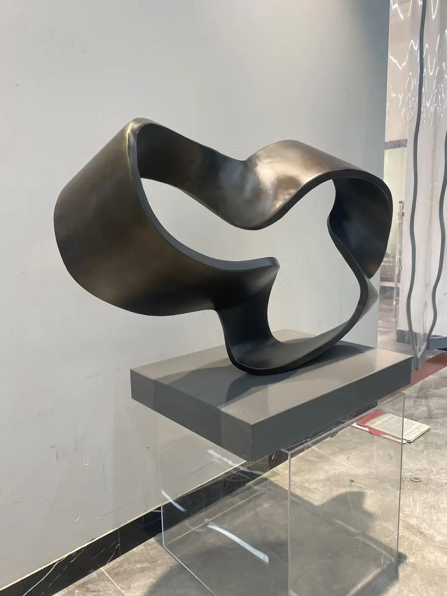 Tea-Colored Bronze Ribbon