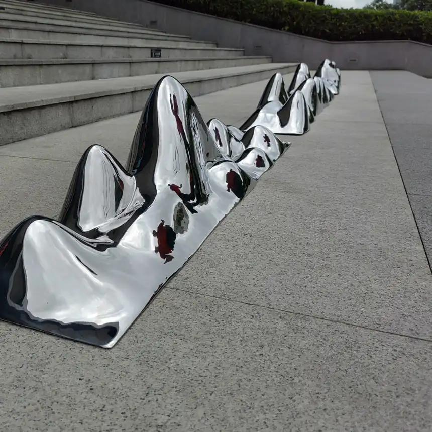 Stainless steel garden sculpture. Stainless steel art, ingenious customization, high-quality materials, and considerate service.