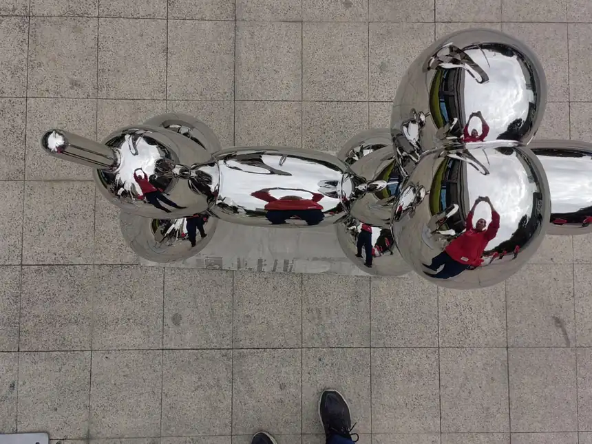 Balloon Dog Sculpture
