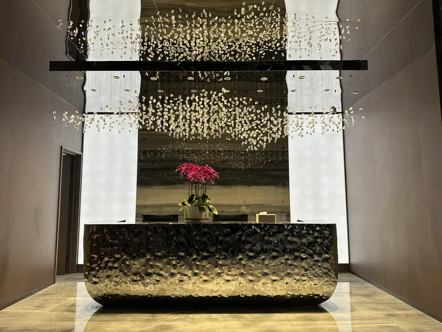 Innovative trends in hotel space art