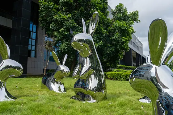 Stainless steel mirror rabbit