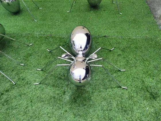 Stainless steel animal sculpture: the perfect combination of modern art and nature