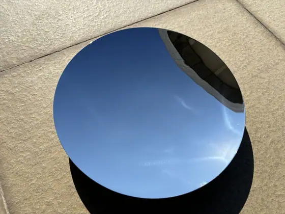 Stainless steel sculpture: the elegant choice of modern home accessories