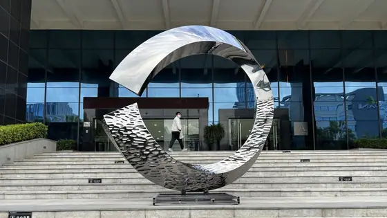 The Artistic Value of Abstract Stainless Steel Sculptures