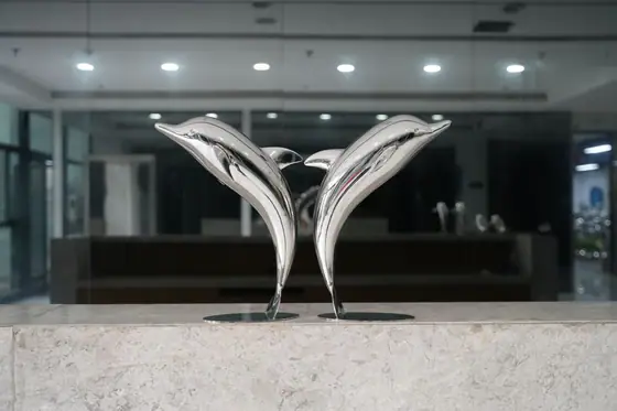 How to enhance the visual impact of stainless steel sculpture through innovative design