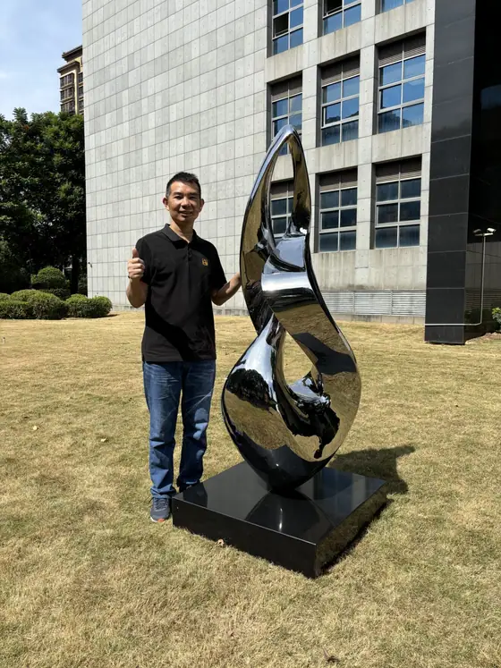 modern art sculpture