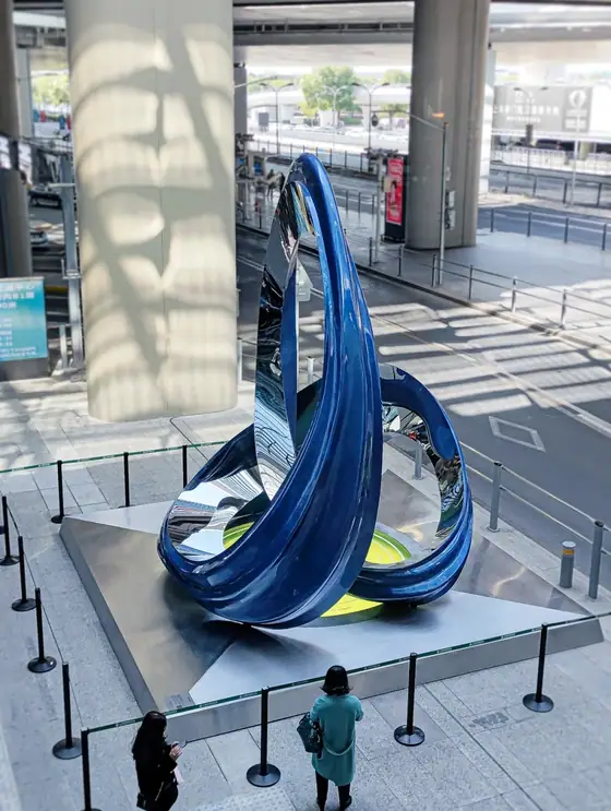 Color Ribbon Sculpture