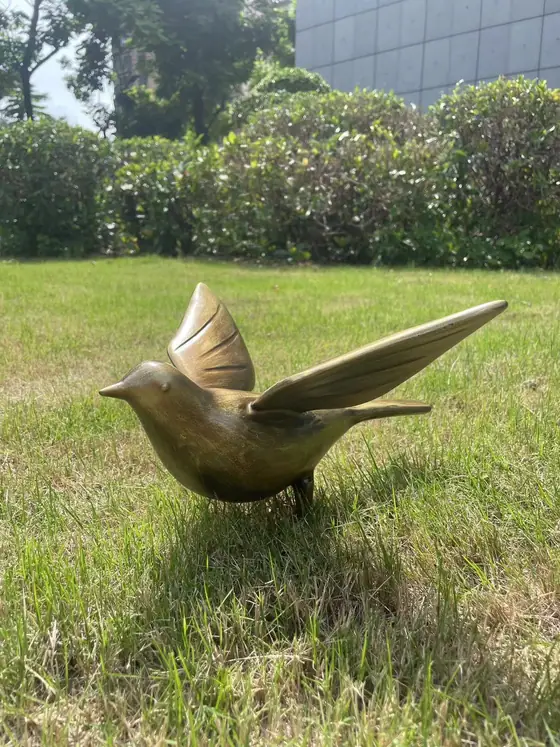 Dove Sculpture