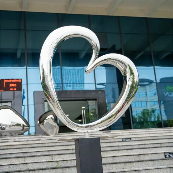 Outdoor heart sculpture