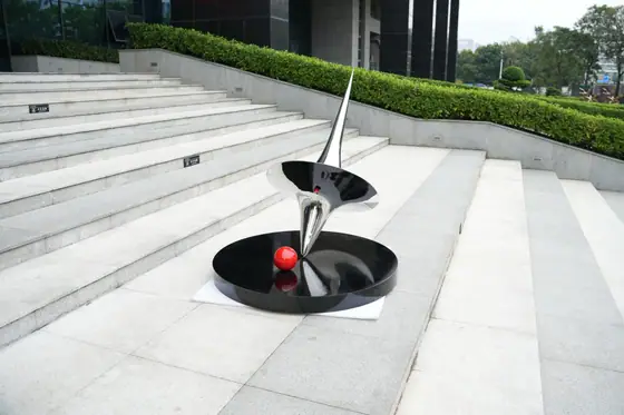 The charm of stainless steel abstract outdoor sculpture