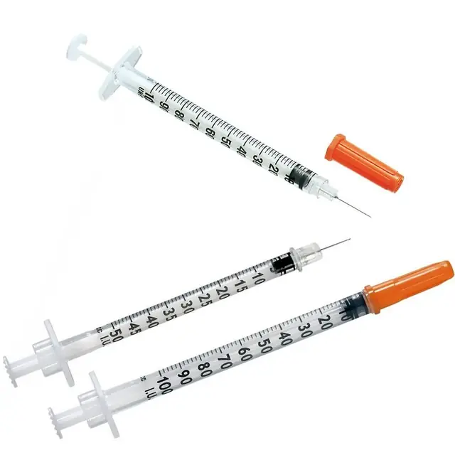 Insulin syringes with dose markings and fine needles