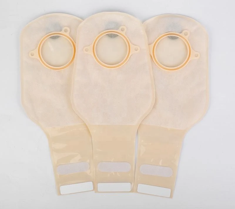 Stoma bag film construction and heat-sealed edges