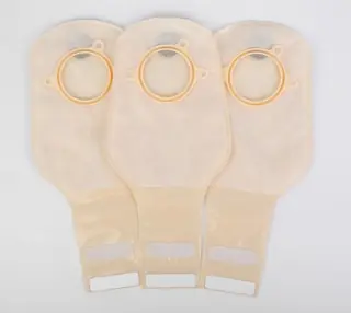 Stoma bag film construction and heat-sealed edges
