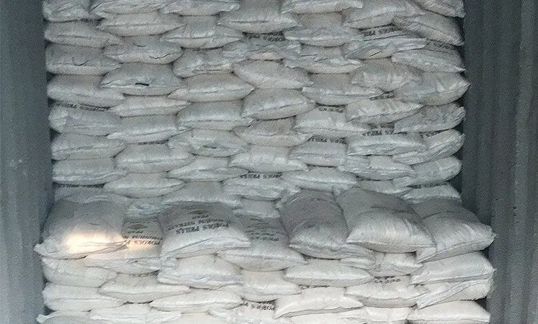 Yiyuantong Chemical warehouse and export packing