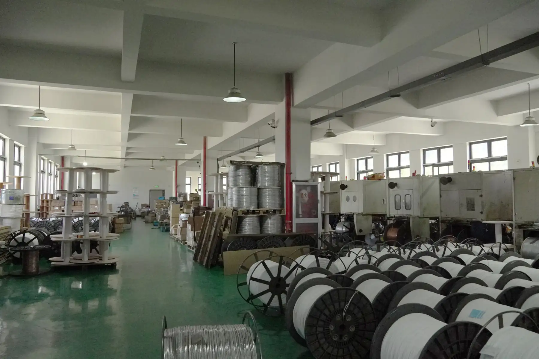 Cable production workshop in Lin'an Hangzhou with extrusion lines and cable reels