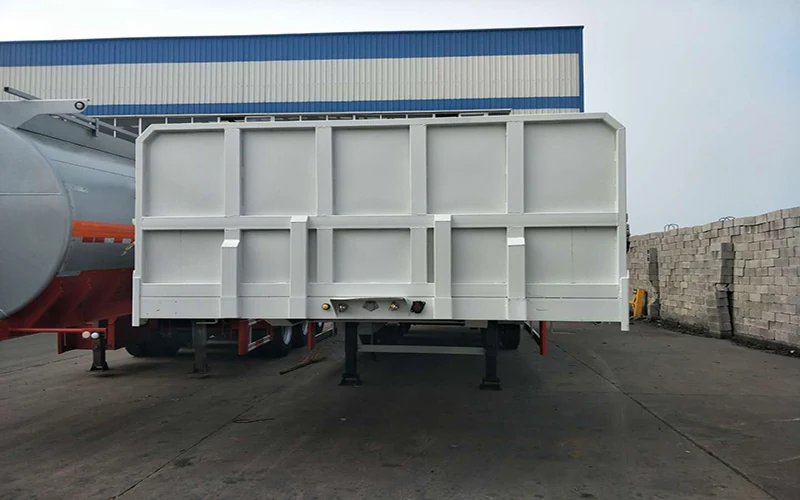 SINOHENG three axle cargo semi-trailer loaded with bagged cement view 2