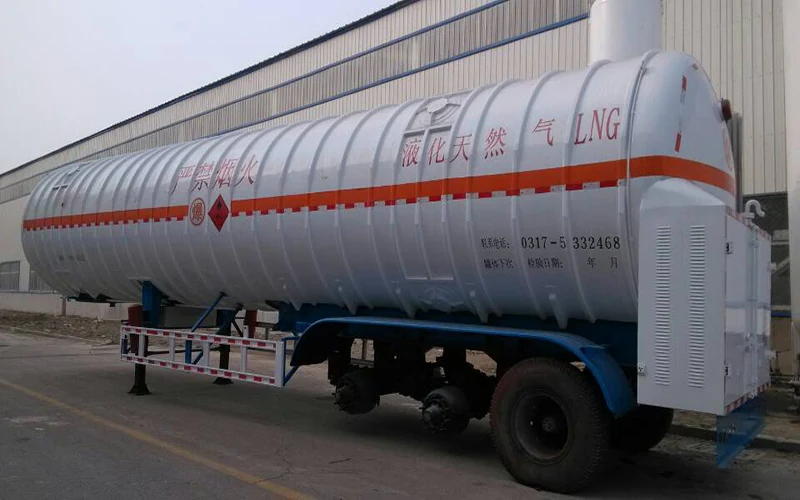 SINOHENG tri axle large capacity LNG tank semi-trailer view 2
