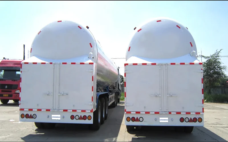 SINOHENG 31000 litre liquid nitrogen cryogenic tanker semi-trailer view 2