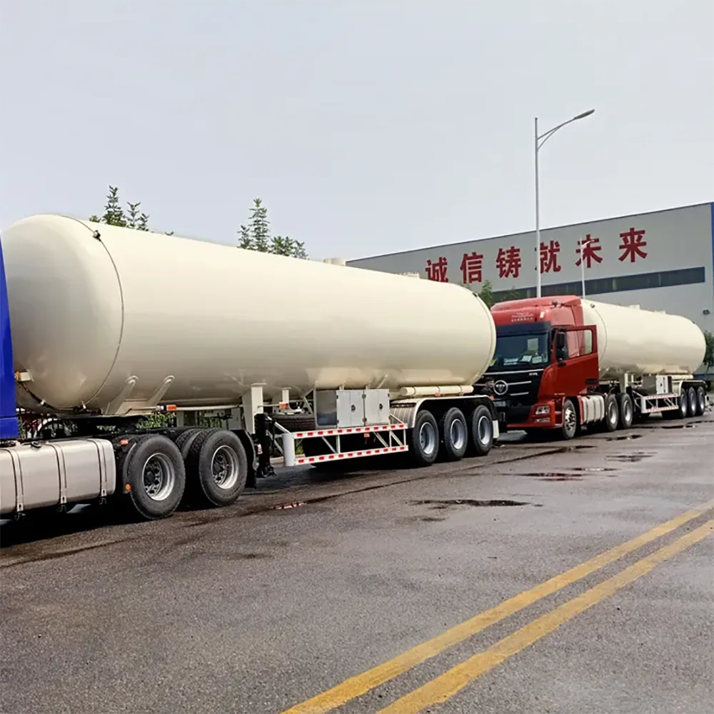 SINOHENG three axle LPG liquid propane gas bullet tank semi-trailer view 3