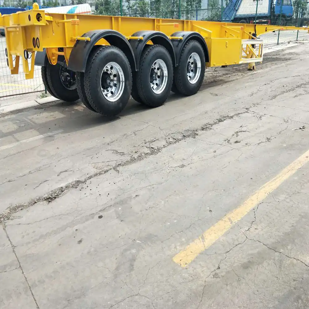 SINOHENG three axle skeletal frame container transport semi-trailer view 2