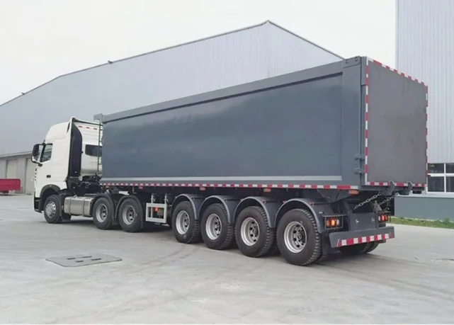 SINOHENG four-axle rear tipper dump semi-trailer with rectangular high-strength steel body view 5