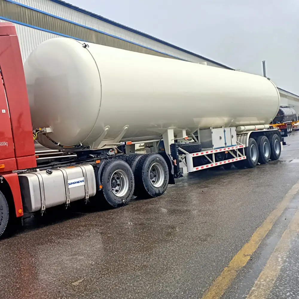SINOHENG off road cryogenic gas tanker semi-trailer for rough terrain view 2