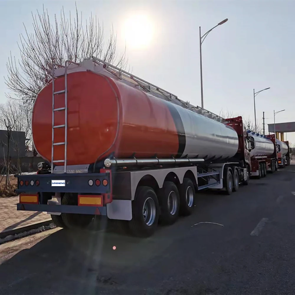 SINOHENG three-axle aluminium alloy diesel oil tank semi-trailer view 3
